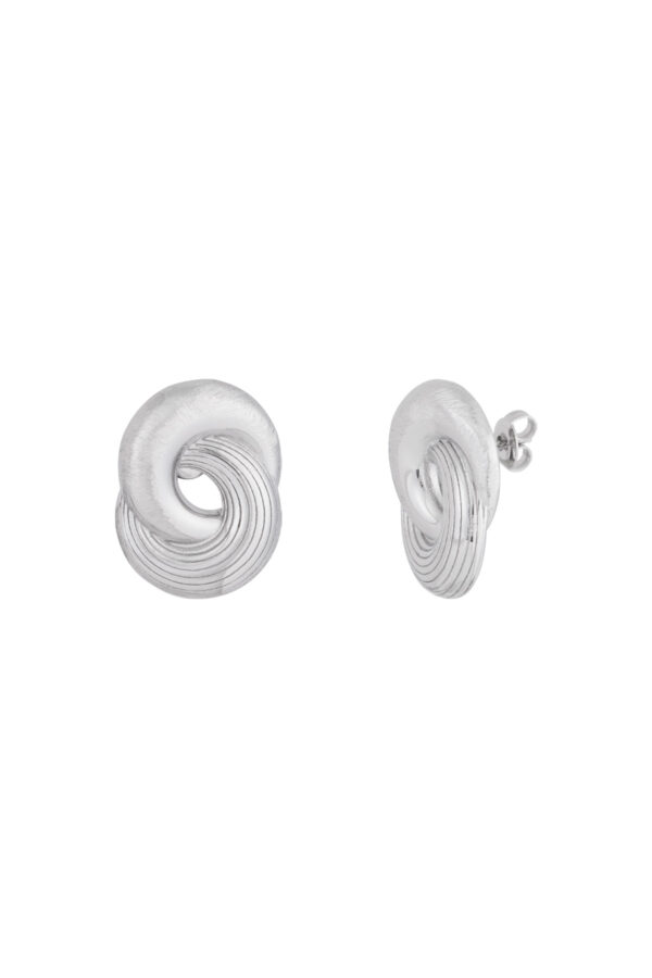 Infinity twist